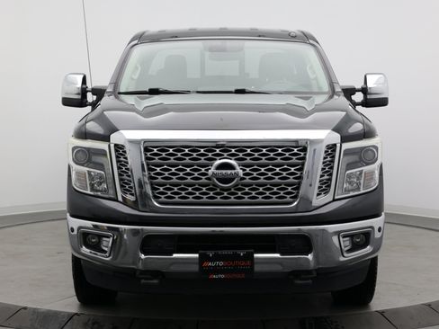 Used 2016 Nissan Titan SL RWD image 2
