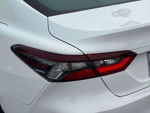 Certified 2021 Toyota Camry LE image 9