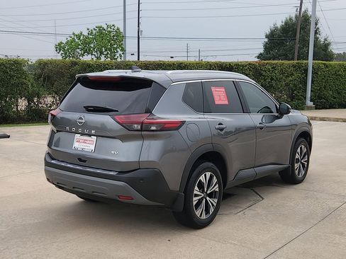 Certified 2023 Nissan Rogue SV w/ SV Premium Package FWD image 5