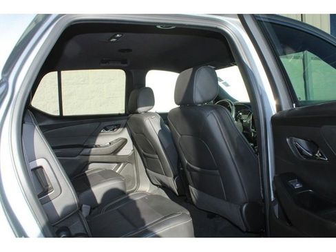 Used 2023 Chevrolet Traverse LT w/ LPO, Floor Liner Package image 12