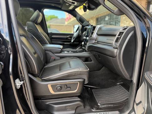 Used 2020 RAM 1500 Limited w/ Black Appearance Package image 20