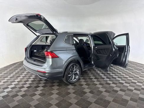 Used 2022 Volkswagen Tiguan SE AWD/4WD image 14