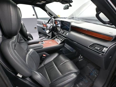 Used 2024 Lincoln Navigator Reserve image 56