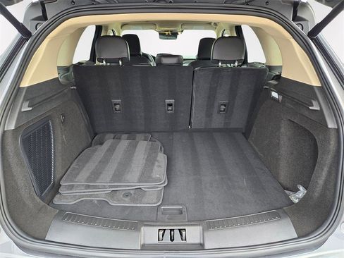 Used 2023 Lincoln Corsair Reserve w/ Jet Appearance Package image 6