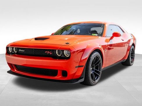 Used 2023 Dodge Challenger R/T Scat Pack RWD image 10