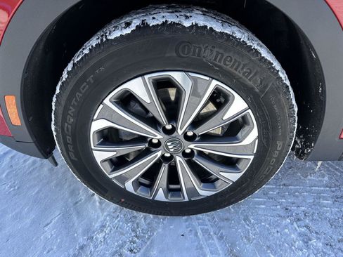 Used 2025 Buick Envision Preferred image 12