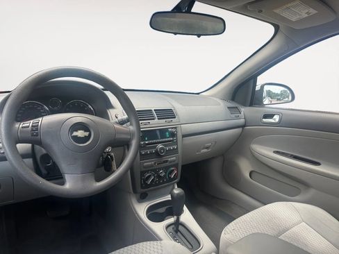 Used 2007 Chevrolet Cobalt LT w/ Preferred Equipment Group FWD image 12