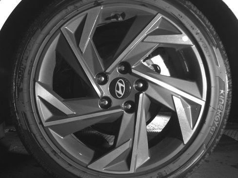 Used 2025 Hyundai Elantra SEL image 14