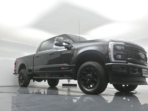 New 2025 Ford F250 Lariat w/ Lariat Ultimate Package image 46