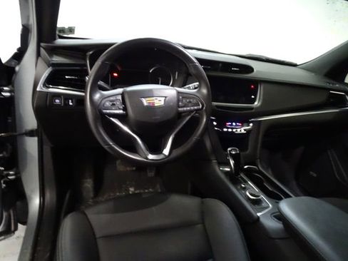Used 2024 Cadillac XT6 Luxury w/ LPO, Floor Liner Package AWD/4WD image 5