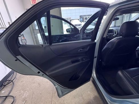 Used 2022 Chevrolet Equinox LT image 11
