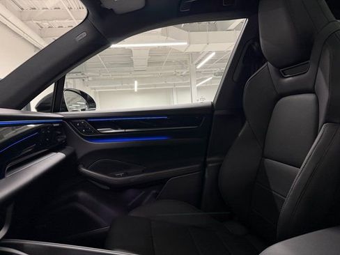 Certified 2024 Porsche Macan 4 Electric image 23