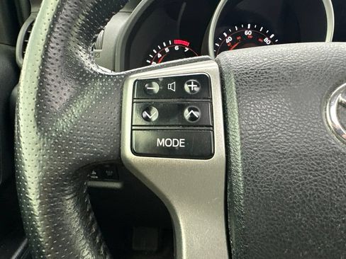 Used 2013 Toyota 4Runner Limited AWD/4WD image 19