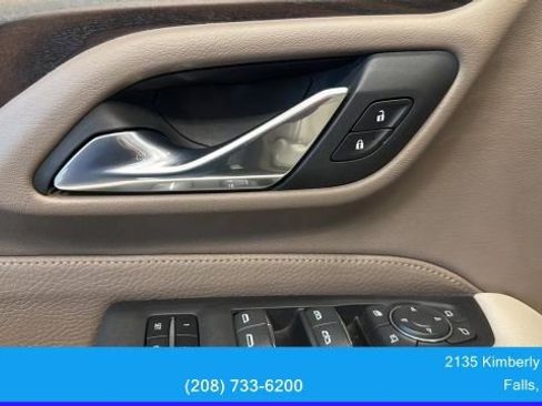 Used 2023 GMC Yukon Denali w/ Advanced Technology Package AWD/4WD image 13