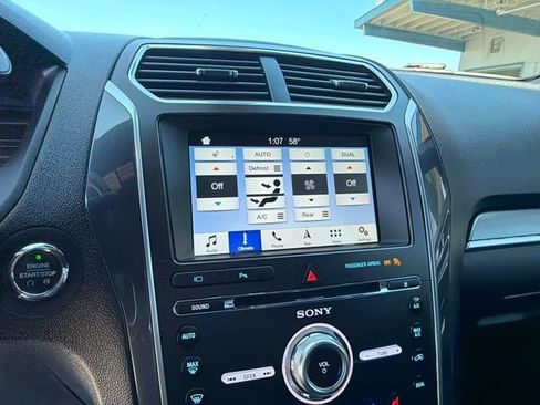 Used 2018 Ford Explorer Sport w/ Equipment Group 401A AWD/4WD image 27