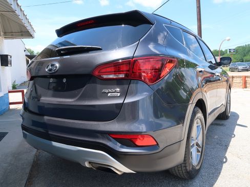 Used 2017 Hyundai Santa Fe Sport AWD/4WD image 8