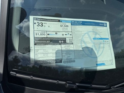 New 2025 Volkswagen Jetta SE image 22