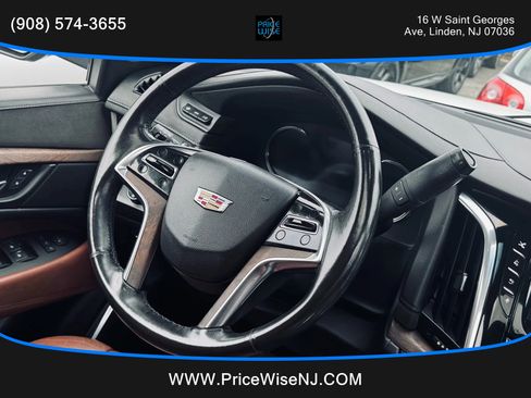 Used 2016 Cadillac Escalade ESV Premium image 11
