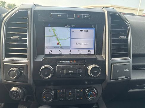 Used 2019 Ford F150 XLT w/ Equipment Group 302A Luxury AWD/4WD image 18