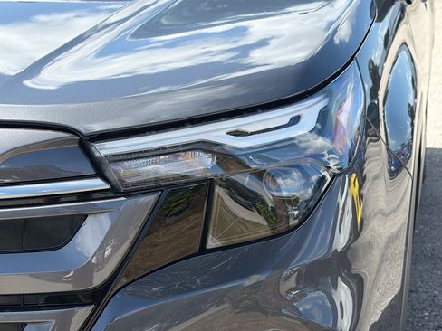 Used 2026 Subaru Forester Premium image 9