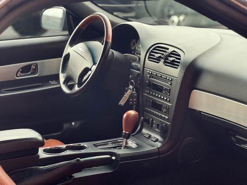Used 2003 Ford Thunderbird Deluxe image 19