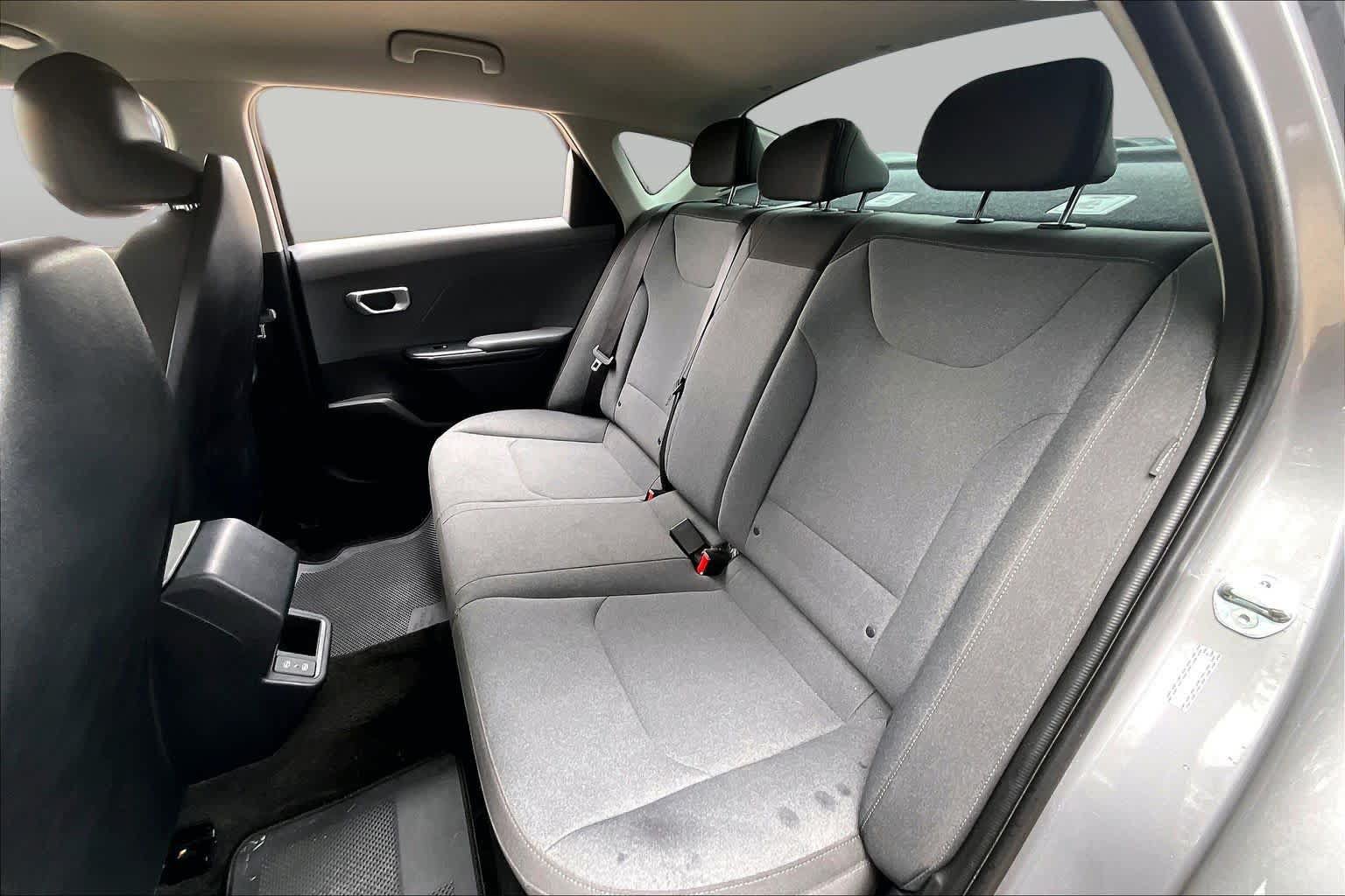 Used 2025 Kia K4 FWD image 20