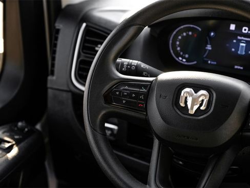 Used 2024 RAM ProMaster 2500 w/ Quick Order Package 22G SLT image 13