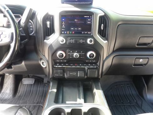 Used 2022 GMC Sierra 2500 Denali AWD/4WD image 17