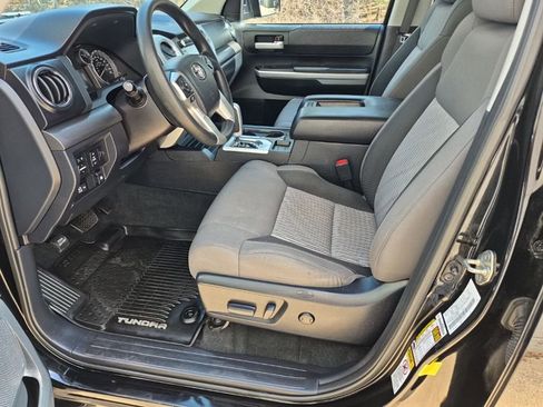 Used 2017 Toyota Tundra SR5 w/ SR5 Upgrade Package image 15