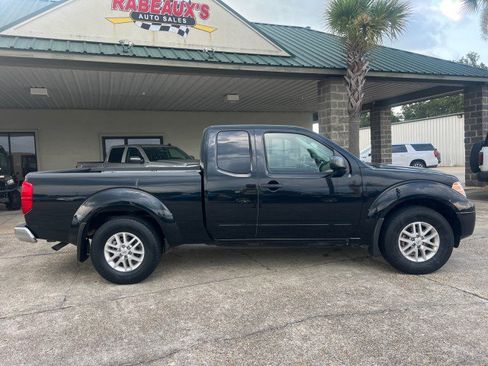 Used 2021 Nissan Frontier SV image 4