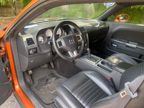 Used 2011 Dodge Challenger R/T RWD image 15