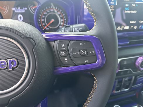 Used 2024 Jeep Wrangler Unlimited Sport AWD/4WD image 25