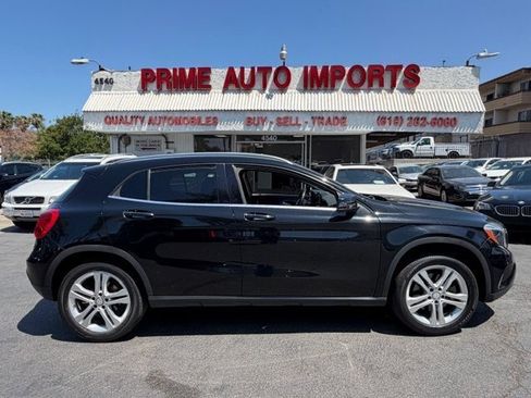 Used 2017 Mercedes-Benz GLA 250 4MATIC w/ Premium Package image 1