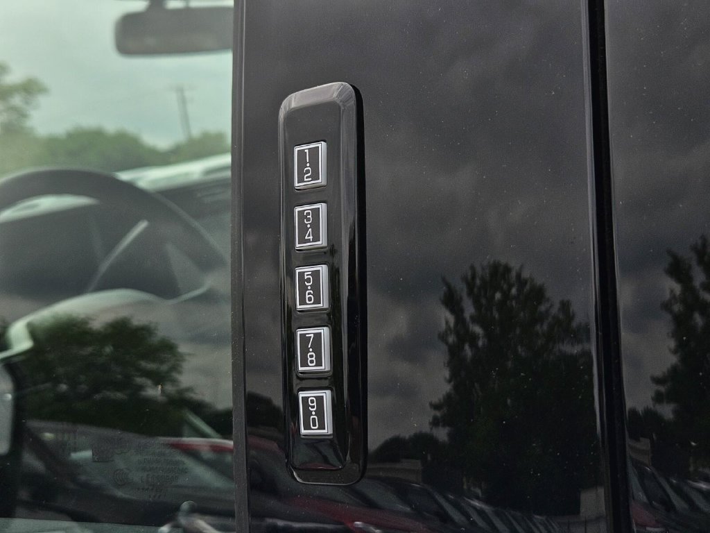 New 2026 Ford F350 Lariat w/ Lariat Premium Package AWD/4WD image 7