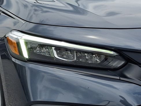 Used 2024 Honda Civic LX image 9