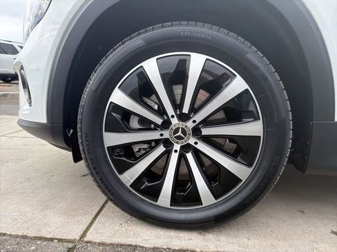 Used 2023 Mercedes-Benz GLB 250 GLB 250 image 10