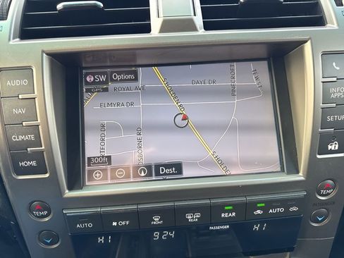 Used 2014 Lexus GX 460 w/ Premium Package image 22