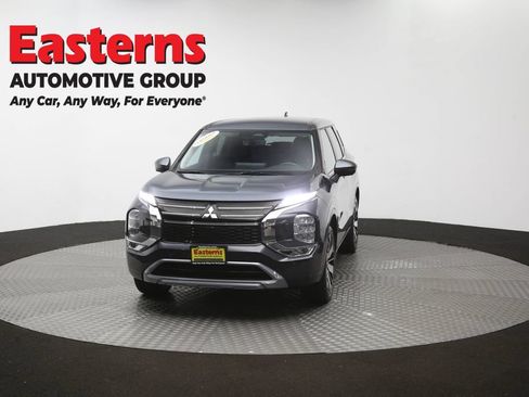 Used 2025 Mitsubishi Outlander SE AWD/4WD image 54