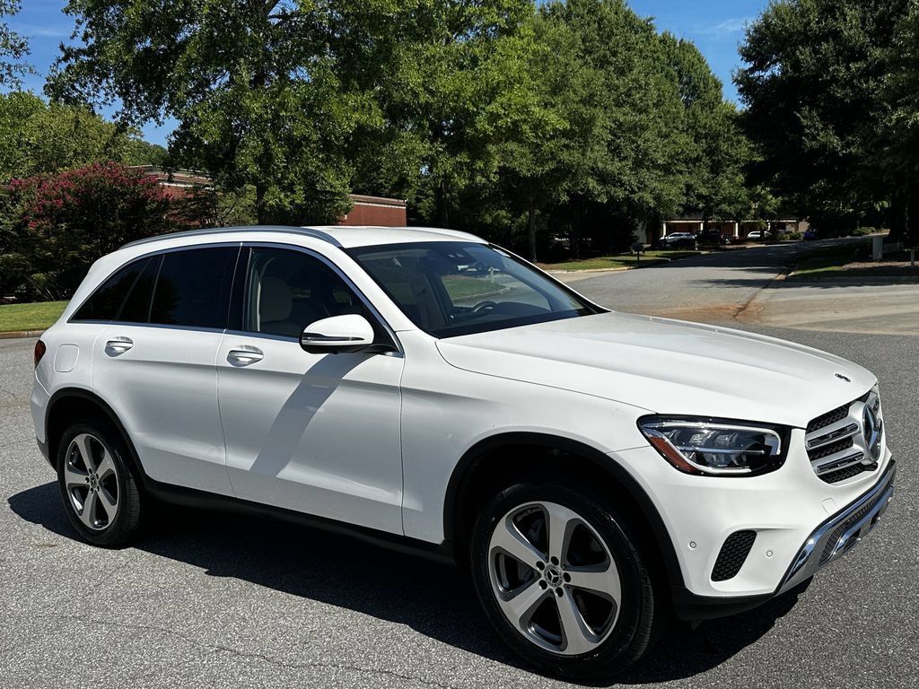 Certified 2022 Mercedes-Benz GLC 300 image 2