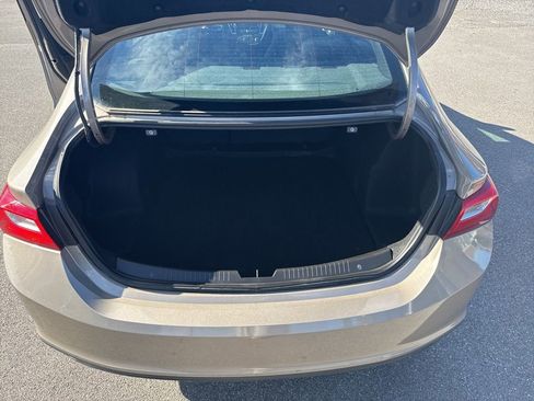 Used 2023 Chevrolet Malibu LT image 17