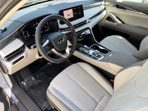 Certified 2026 INFINITI QX60 Luxe w/ Cargo Package FWD image 15