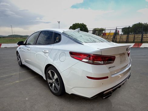 Used 2019 Kia Optima S FWD image 4