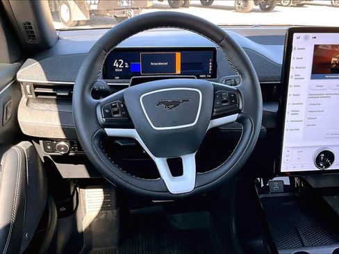 Certified 2024 Ford Mustang Mach-E GT image 6