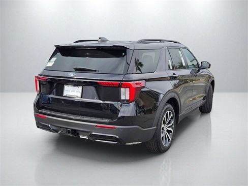 New 2026 Ford Explorer ST-Line image 4