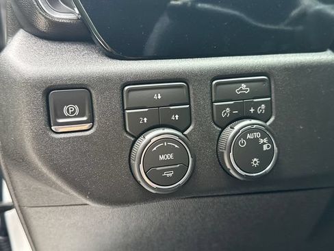 Certified 2026 Chevrolet Silverado 2500 LT AWD/4WD image 26