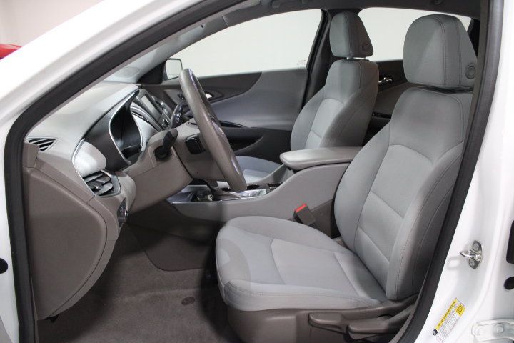 Used 2017 Chevrolet Malibu LS FWD image 15