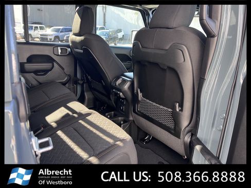 New 2026 Jeep Gladiator Mojave w/ Safety Group image 15