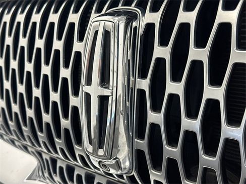 Used 2022 Lincoln Nautilus Black Label image 14