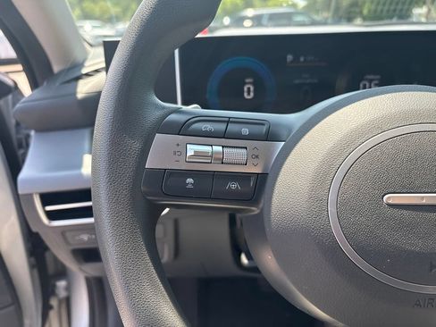 Used 2025 Hyundai Sonata SEL FWD image 22