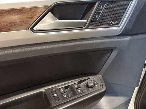 Used 2018 Volkswagen Atlas SEL Premium AWD/4WD image 19